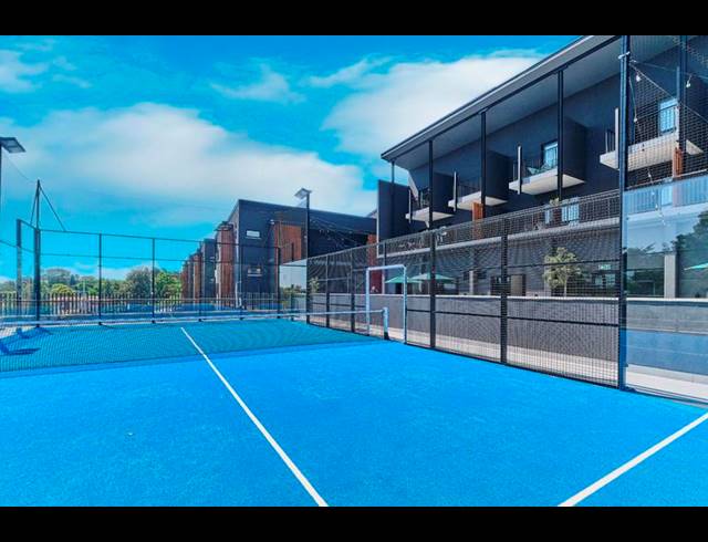 1 BEDROOM APARTMENT FOR SALE IN HYDE PARK